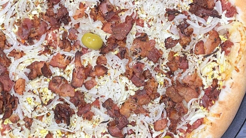 Brócolis com Bacon Santa Pizza Dourados