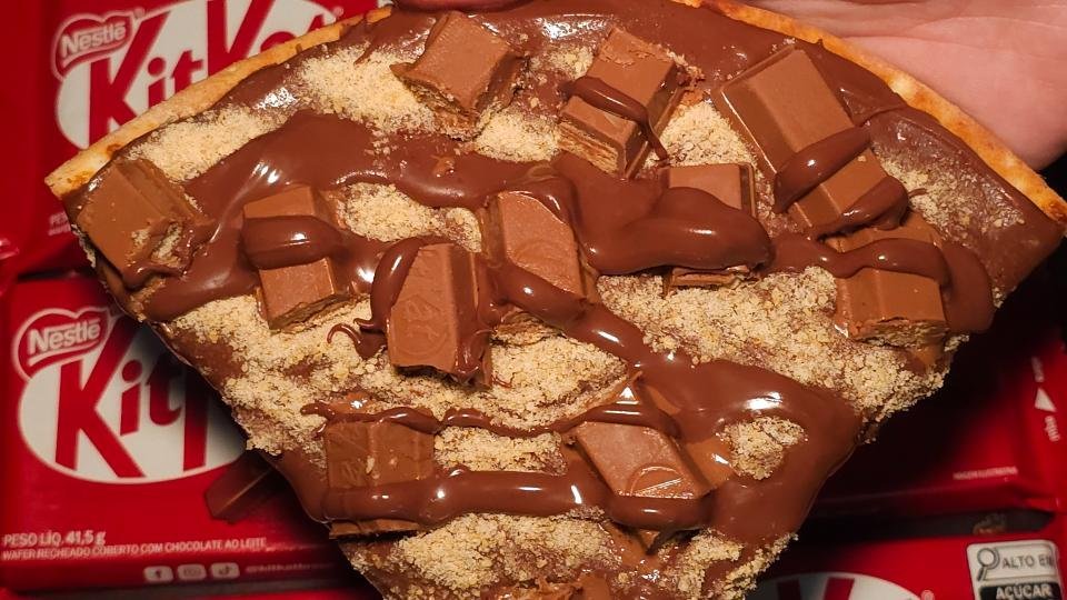 Kit Kat Santa Pizza Dourados